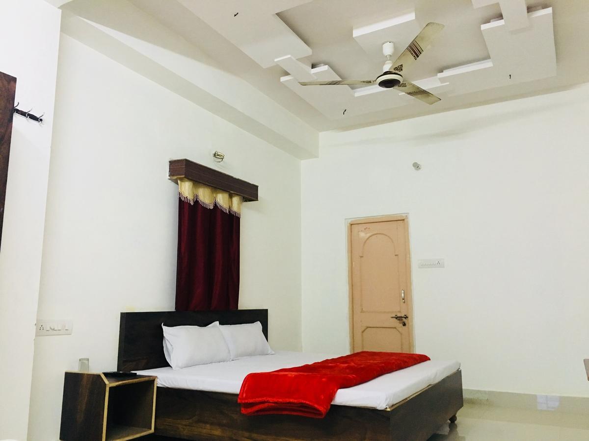 Hotel Santosh Guest House Τζοντχπούρ Εξωτερικό φωτογραφία