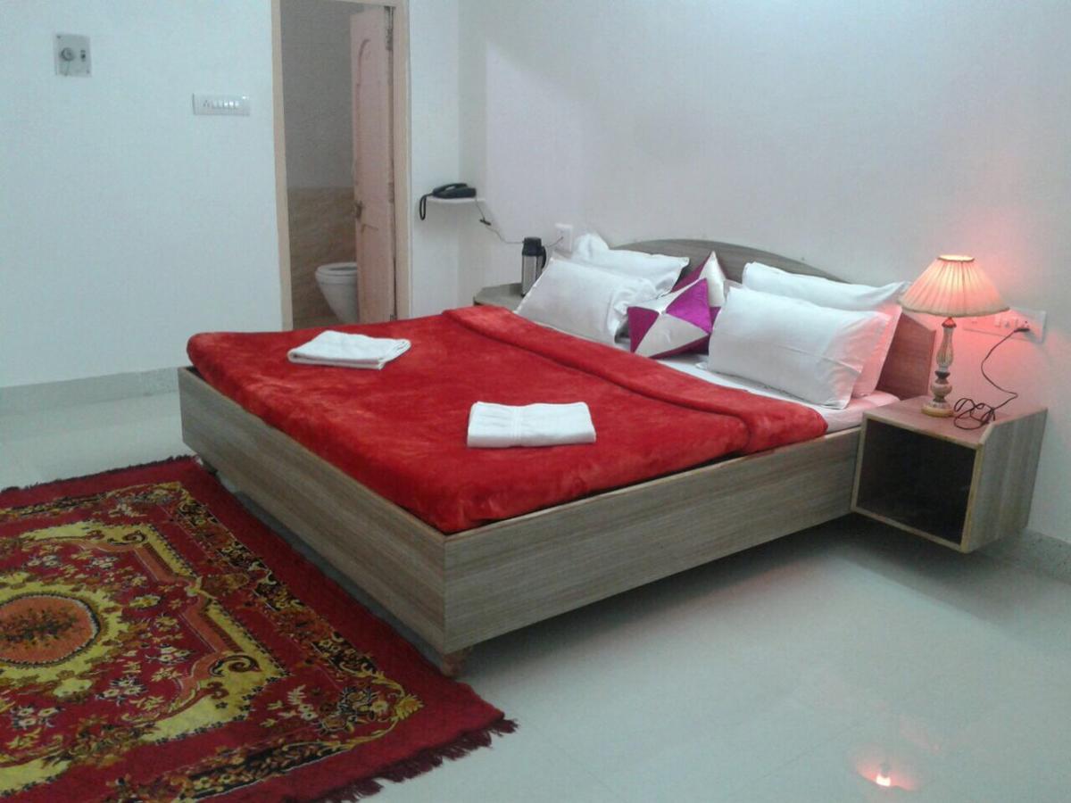 Hotel Santosh Guest House Τζοντχπούρ Εξωτερικό φωτογραφία