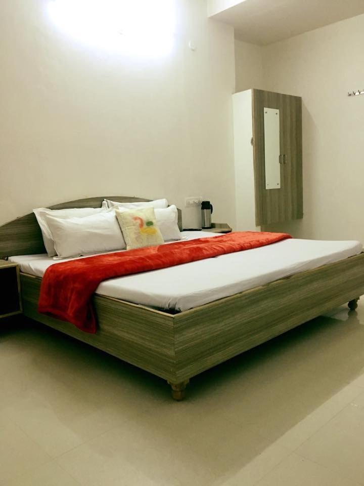 Hotel Santosh Guest House Τζοντχπούρ Εξωτερικό φωτογραφία