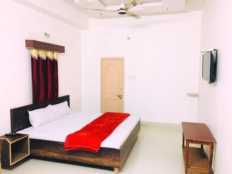 Hotel Santosh Guest House Τζοντχπούρ Εξωτερικό φωτογραφία