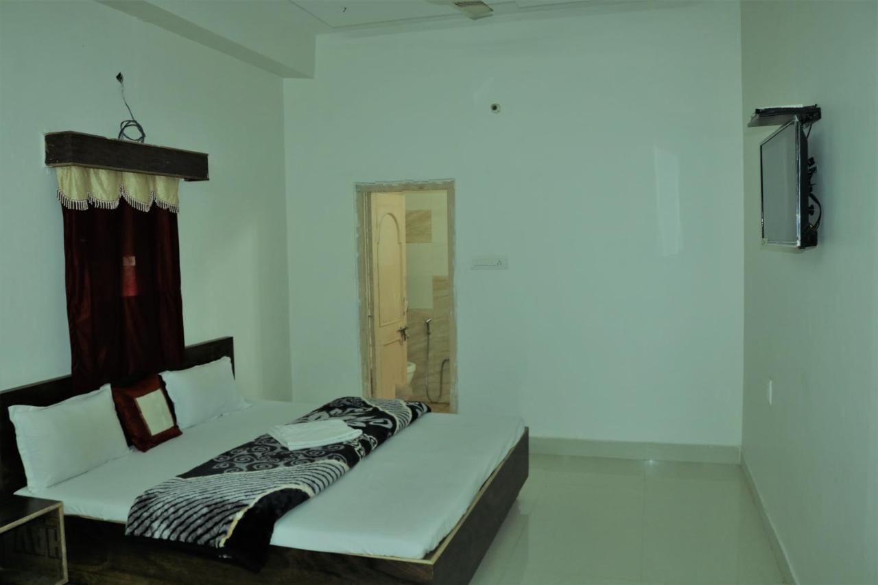 Hotel Santosh Guest House Τζοντχπούρ Εξωτερικό φωτογραφία