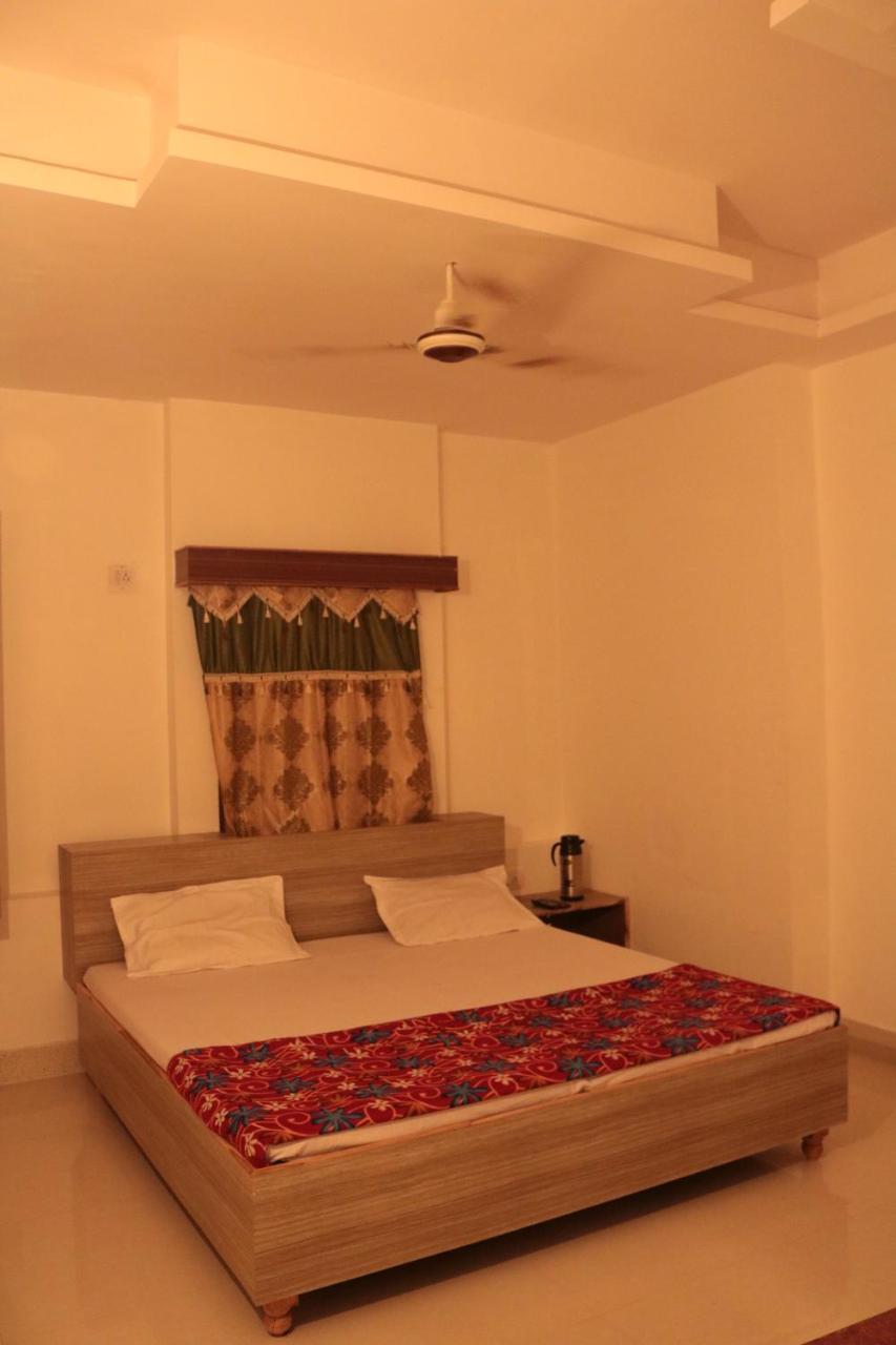 Hotel Santosh Guest House Τζοντχπούρ Εξωτερικό φωτογραφία